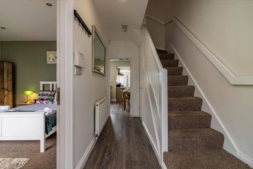 Dovecote House Beeston Private Parking 15Mins From Nottingham City Centre Close To Qmc Hospital Eksteriør bilde